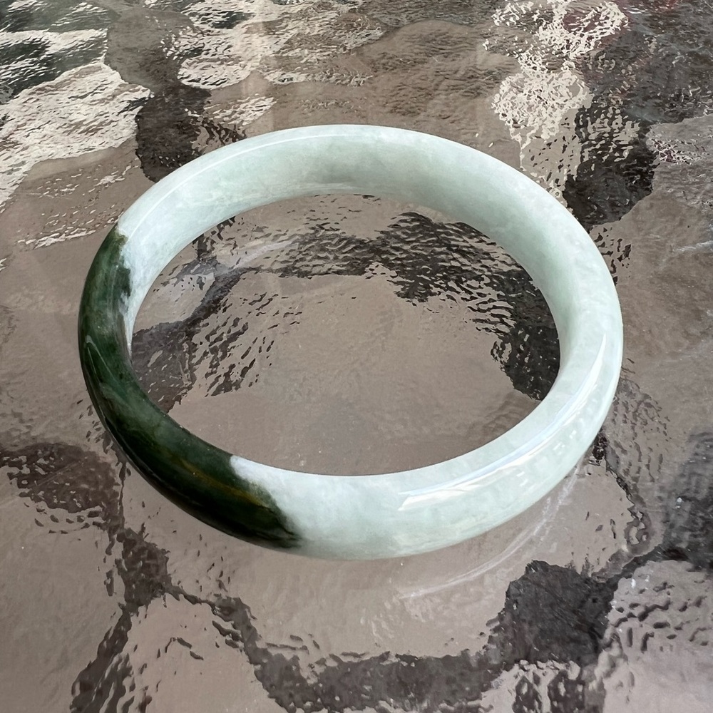 Jade bracelet diameter 2.25”